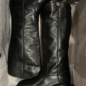 Frye Melissa Button 2 boots leather 8.5 new